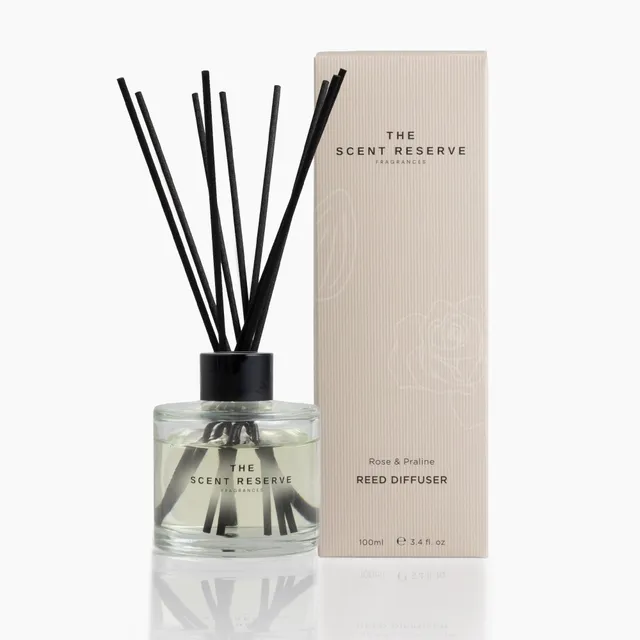 The Scent Reserve Rose Praline diffuseur maison fruits rouges oud