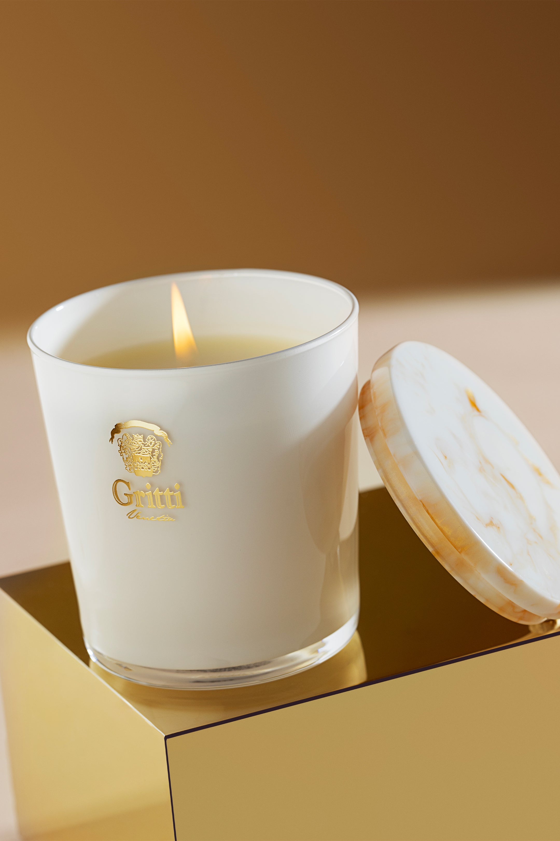 Gritti Gossip Night bougie parfumée 230 g pêche