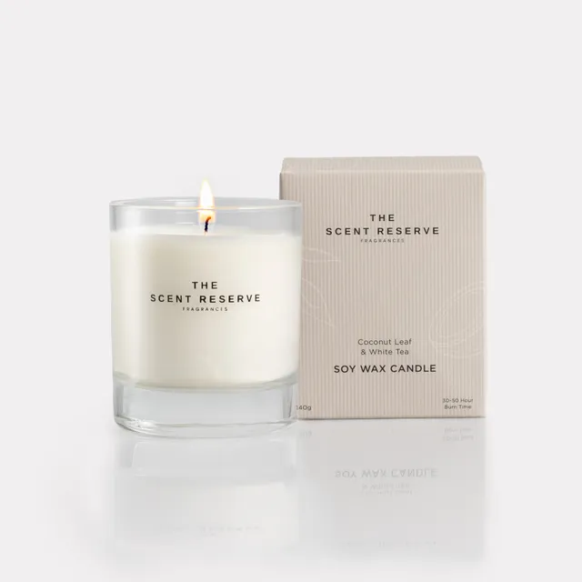 The Scent Reserve Coconut Leaf White Tea bougie cire de soja coco